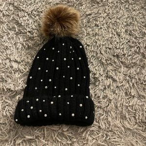 Cute black sparky winter hat!
